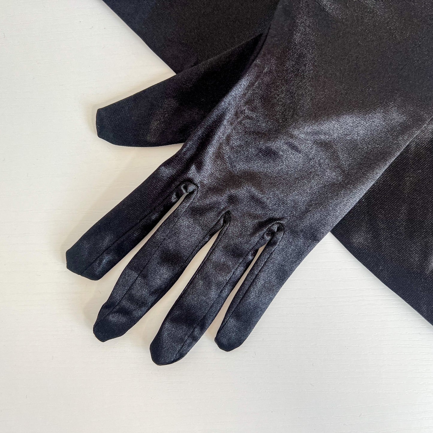 Betty’s Evening Gloves